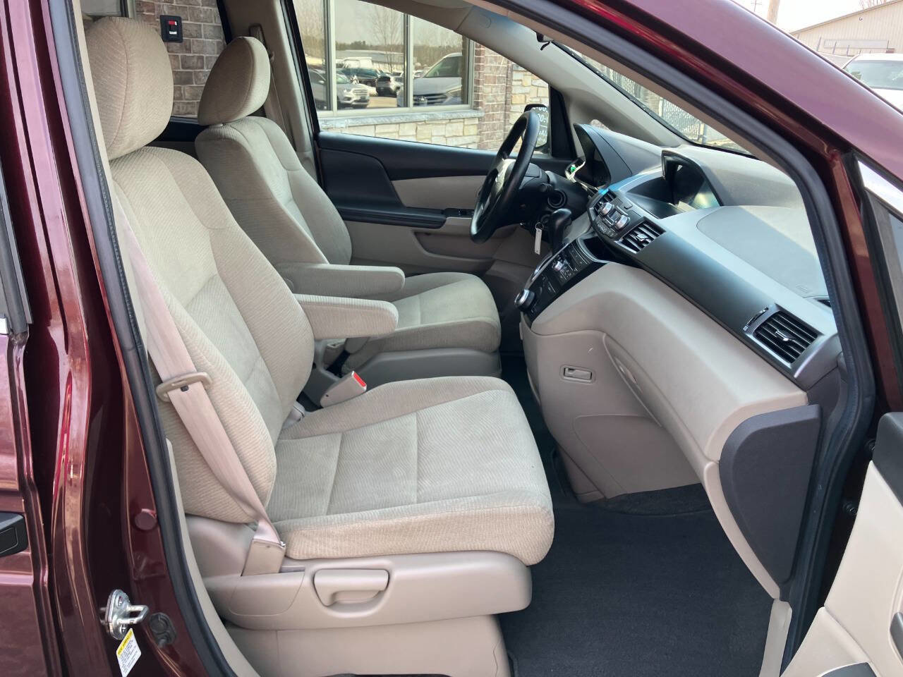 Used 2011 Honda Odyssey LX image 13