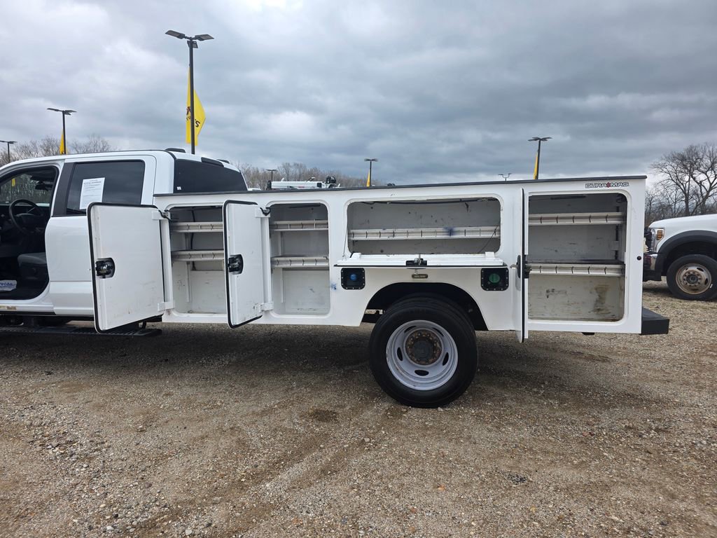 Used 2023 Ford F550 2WD Crew Cab Super Duty image 13