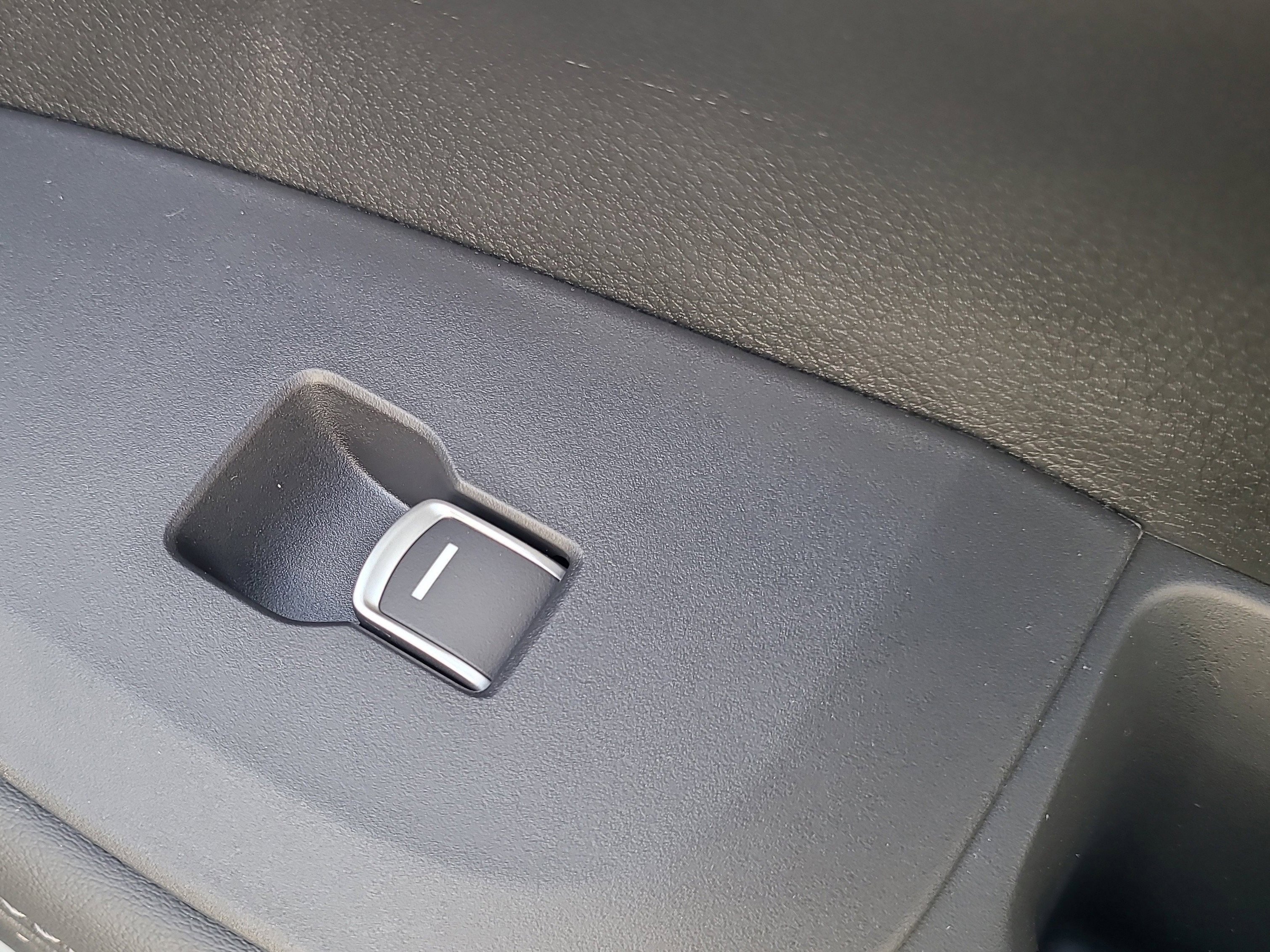 New 2026 Honda HR-V EX-L image 17