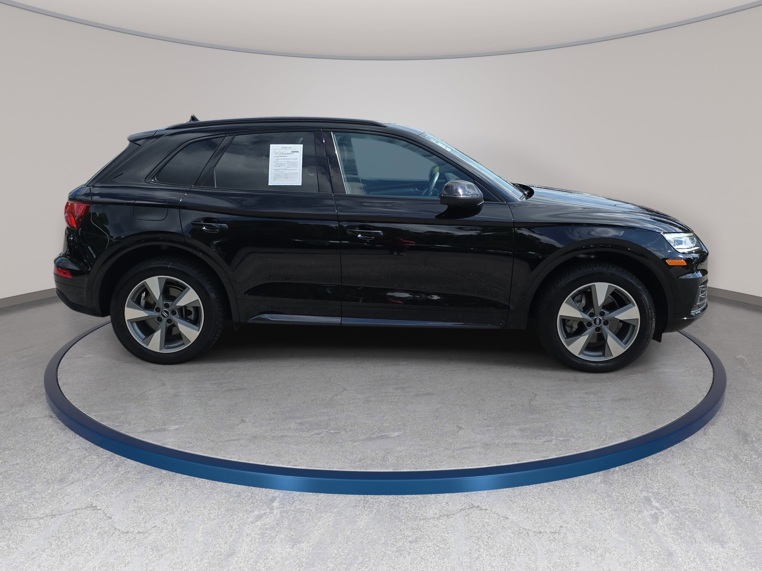 Used 2020 Audi Q5 2.0T Premium w/ Titanium Sport Package AWD/4WD image 4