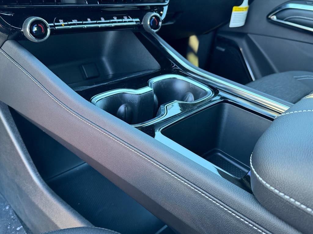 New 2026 Chevrolet Traverse LT w/ Enhanced Driving Package image 14