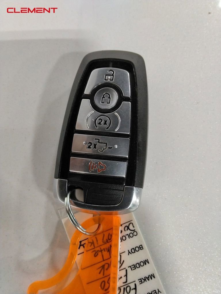 Used 2024 Ford F250 Platinum image 45