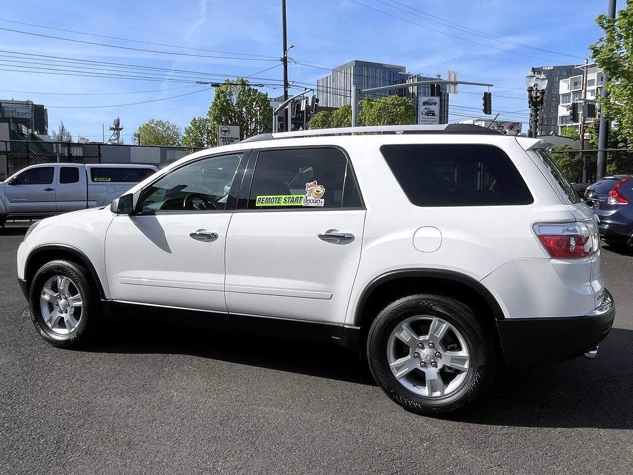 Used 2011 GMC Acadia SLE AWD/4WD image 10