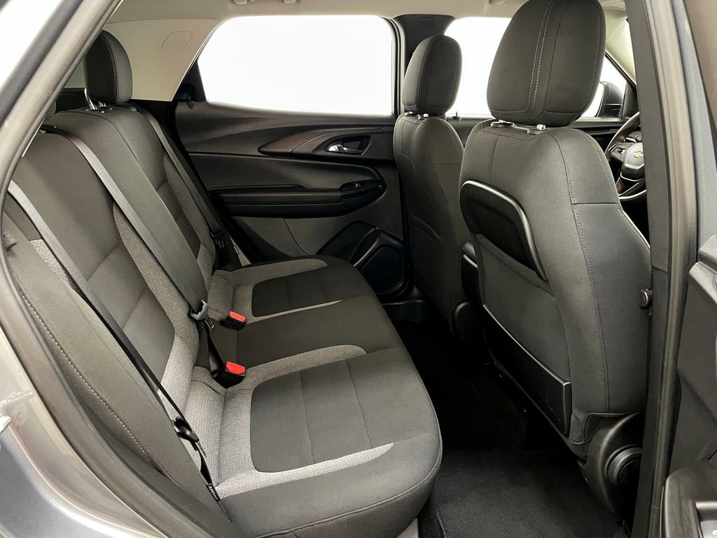 Used 2021 Chevrolet TrailBlazer LS FWD image 38
