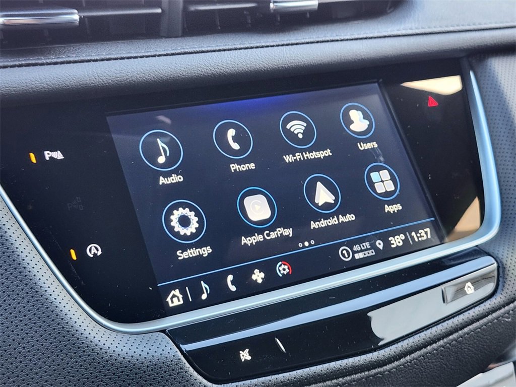 New 2026 Cadillac XT5 Luxury image 18