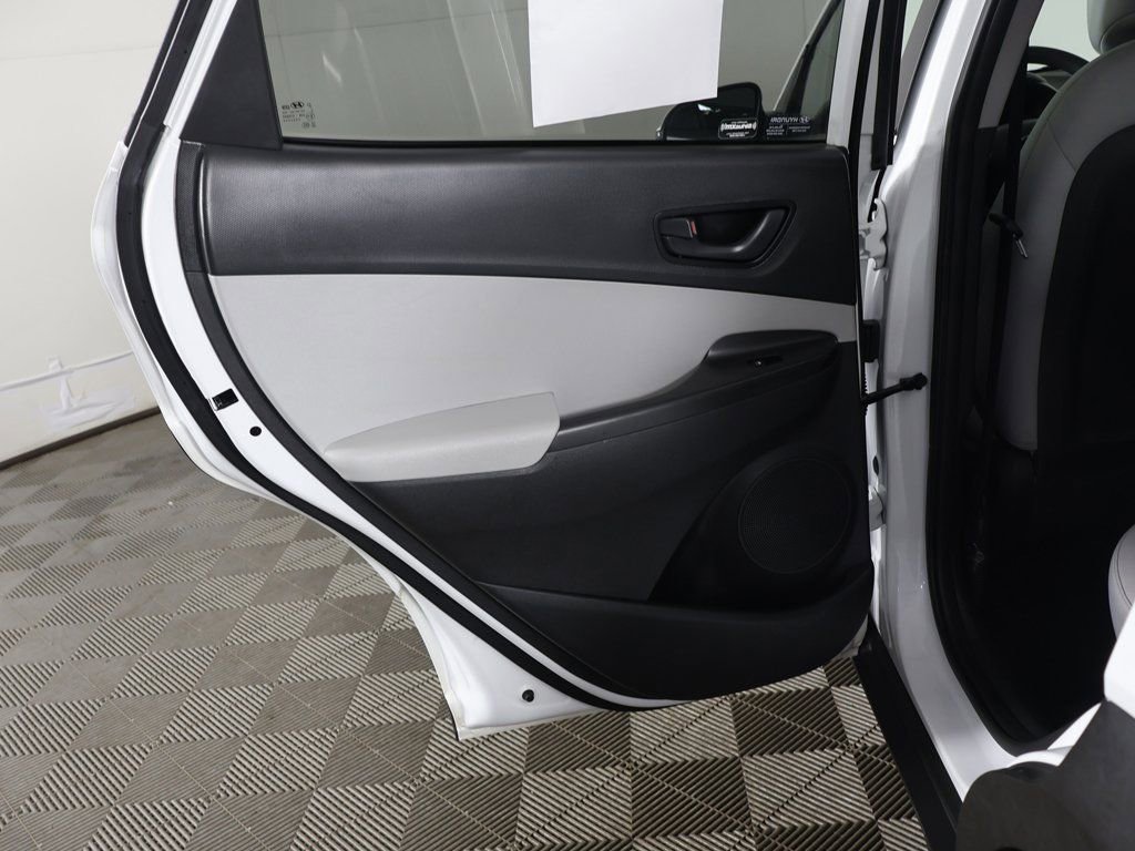 Used 2023 Hyundai Kona SEL image 23