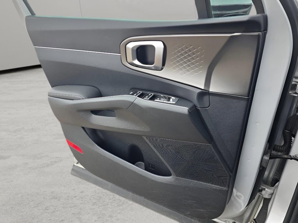 Used 2024 Kia Sorento EX image 25