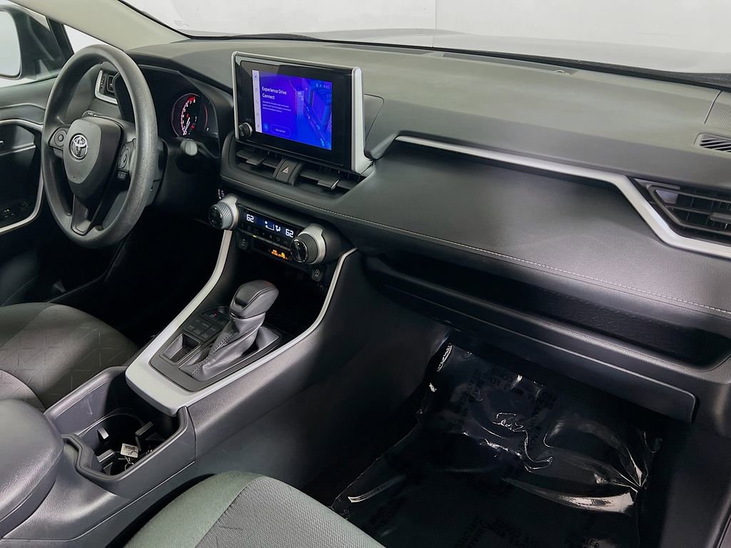 Certified 2025 Toyota RAV4 XLE AWD/4WD image 26
