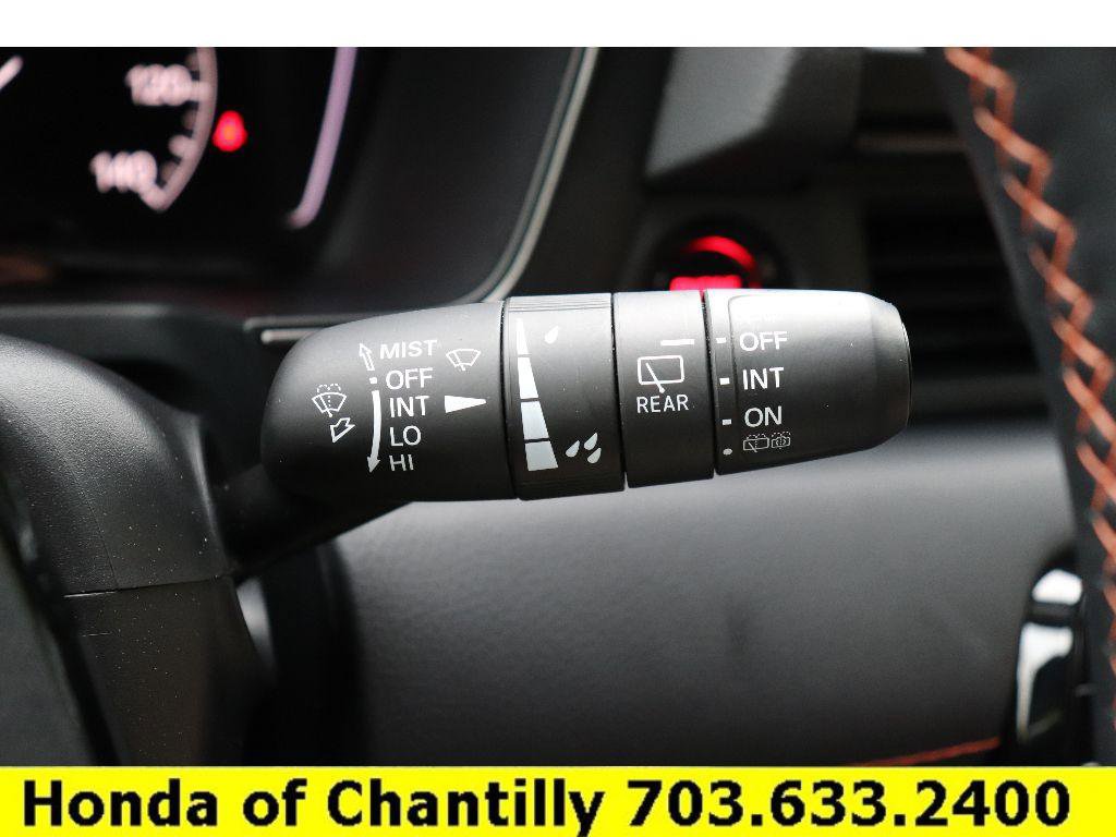 Certified 2025 Honda Pilot TrailSport image 11