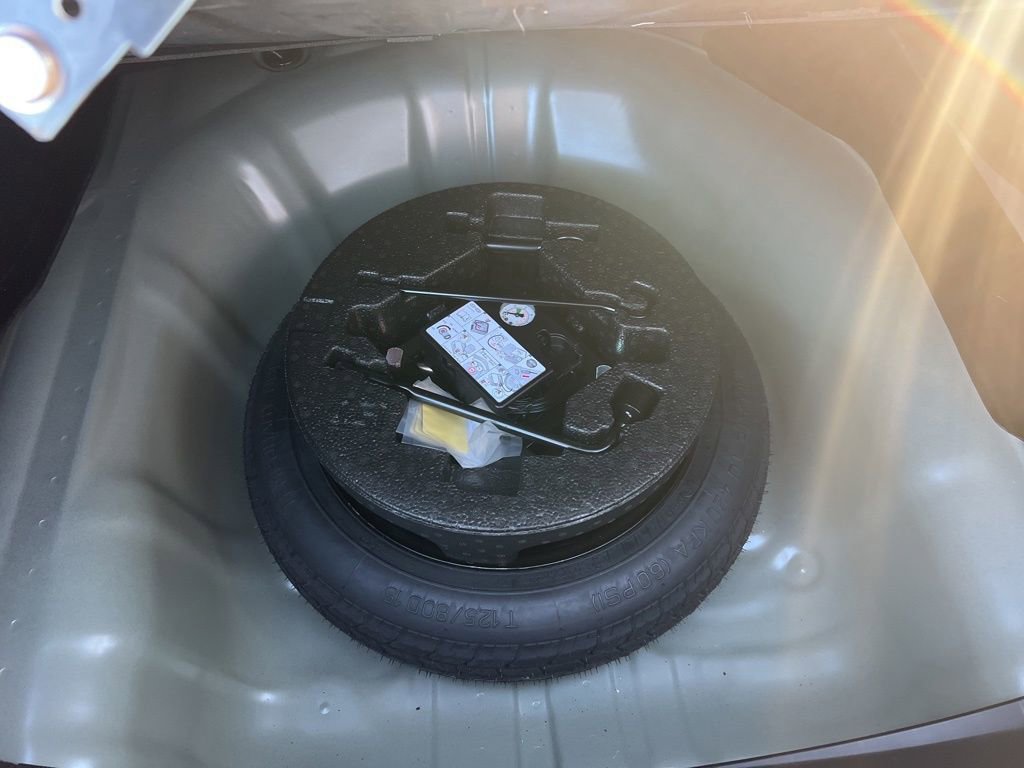 Used 2023 Kia Forte LX image 31