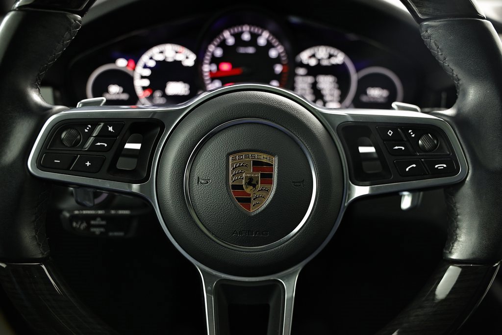 Used 2023 Porsche Cayenne image 33