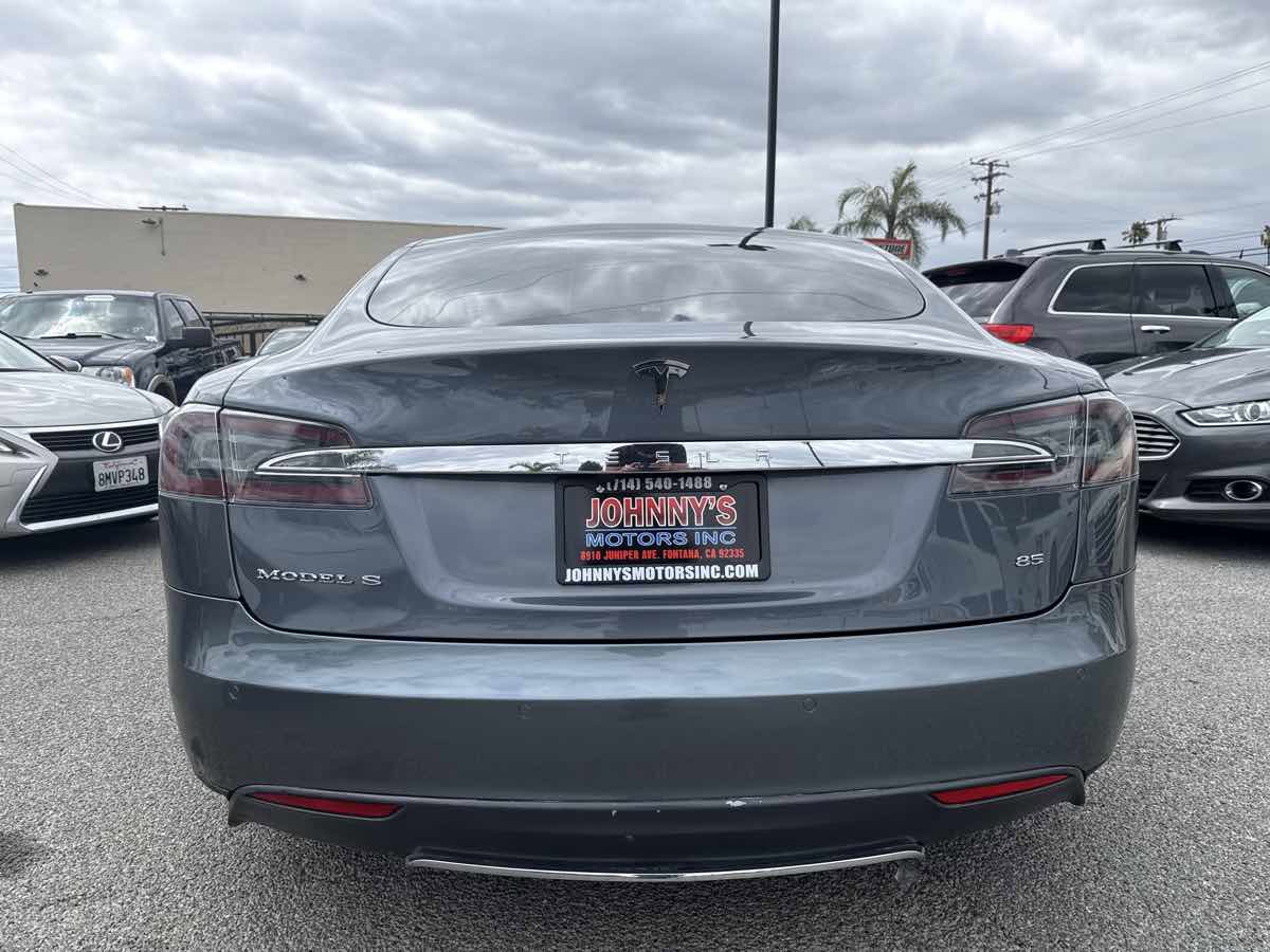 Used 2014 Tesla Model S 85 RWD image 3
