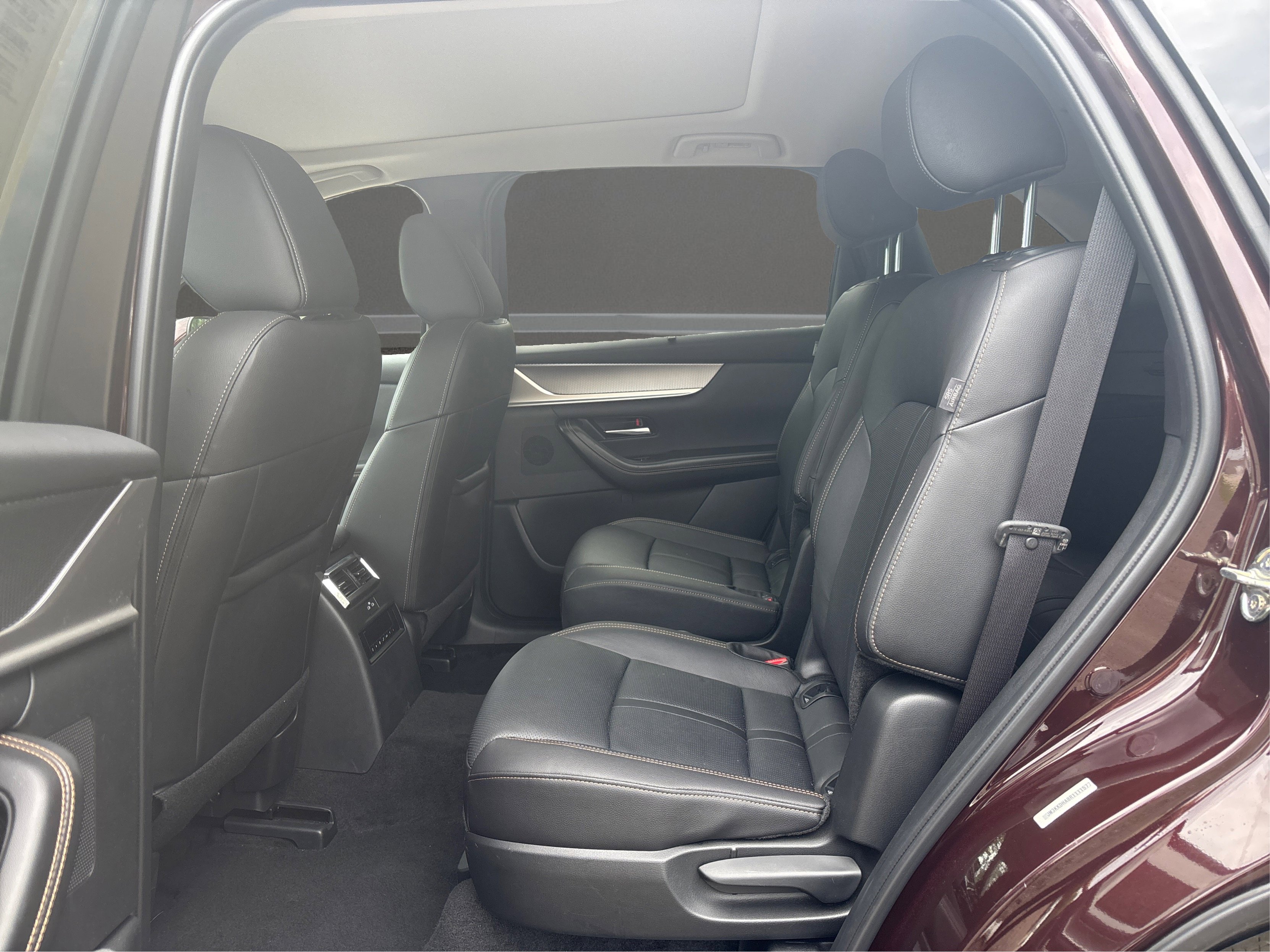 Used 2024 MAZDA CX-90 Plug-In Hybrid w/ Premium Pkg image 12