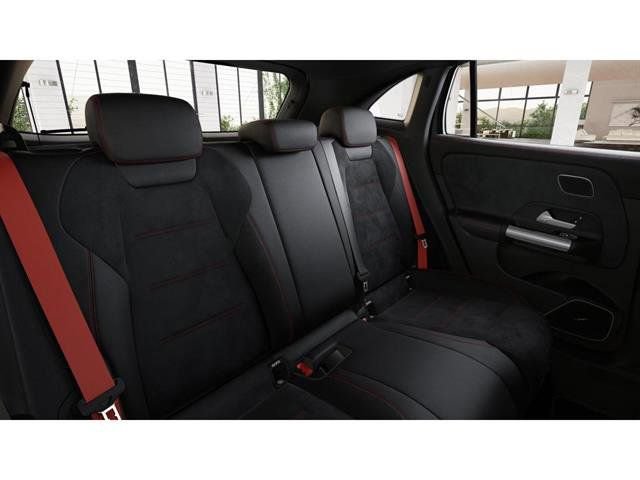 New 2026 Mercedes-Benz GLA 35 AMG 4MATIC image 5