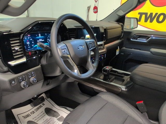 New 2026 Chevrolet Silverado 1500 RST w/ Dark Appearance Package image 13