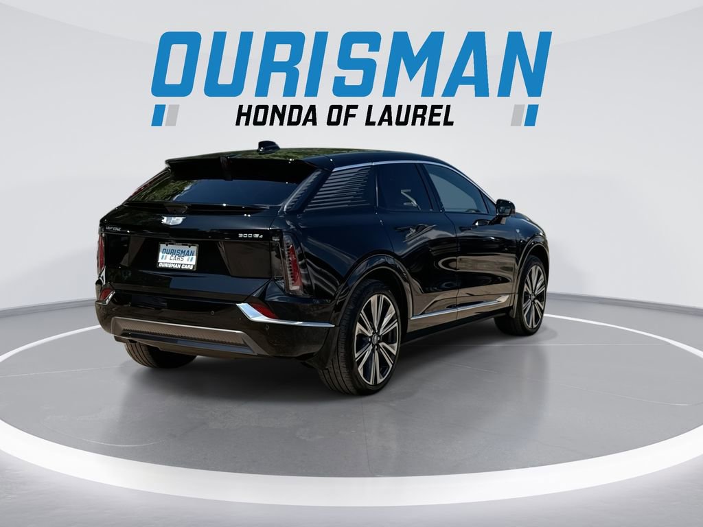 Used 2025 Cadillac Optiq Luxury 2 AWD/4WD image 8