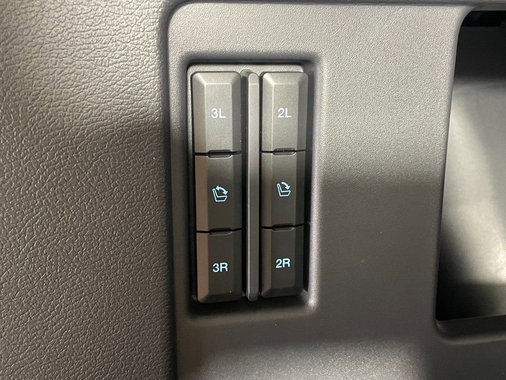 Used 2024 Ford Expedition Limited image 8