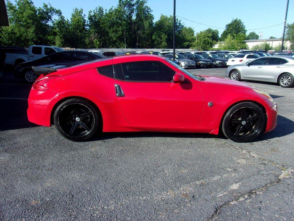 Used 2014 Nissan 370Z Coupe RWD image 1