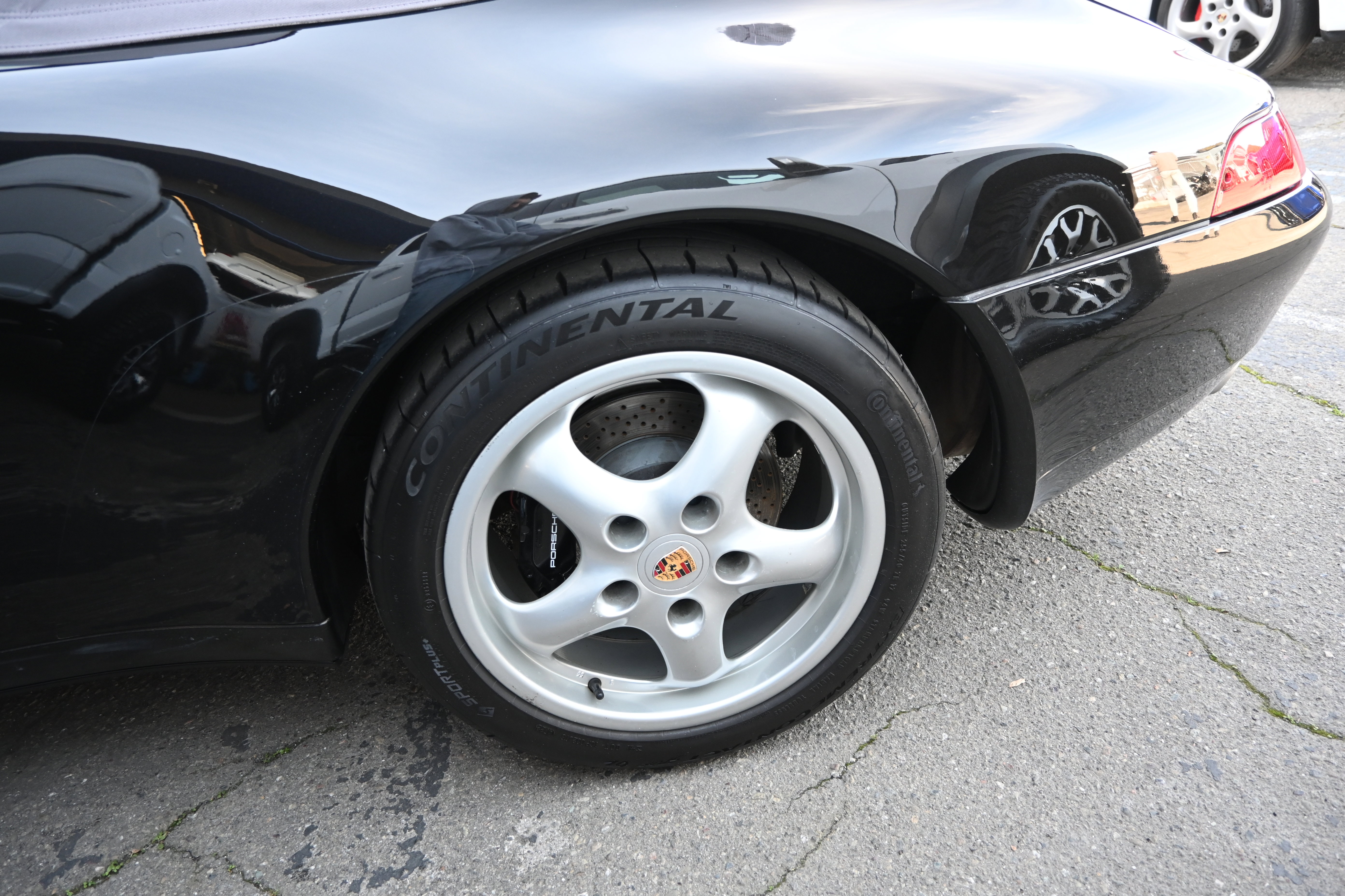 Used 1997 Porsche 911 Carrera 4 image 47