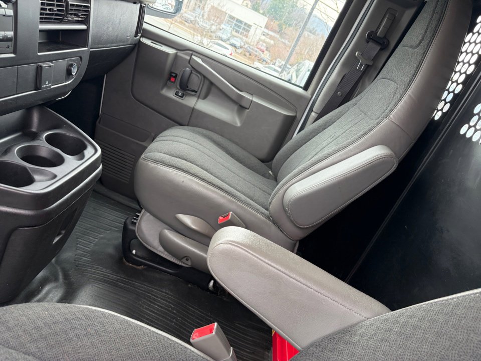 Used 2024 GMC Savana 2500 w/ Driver Convenience Package image 35