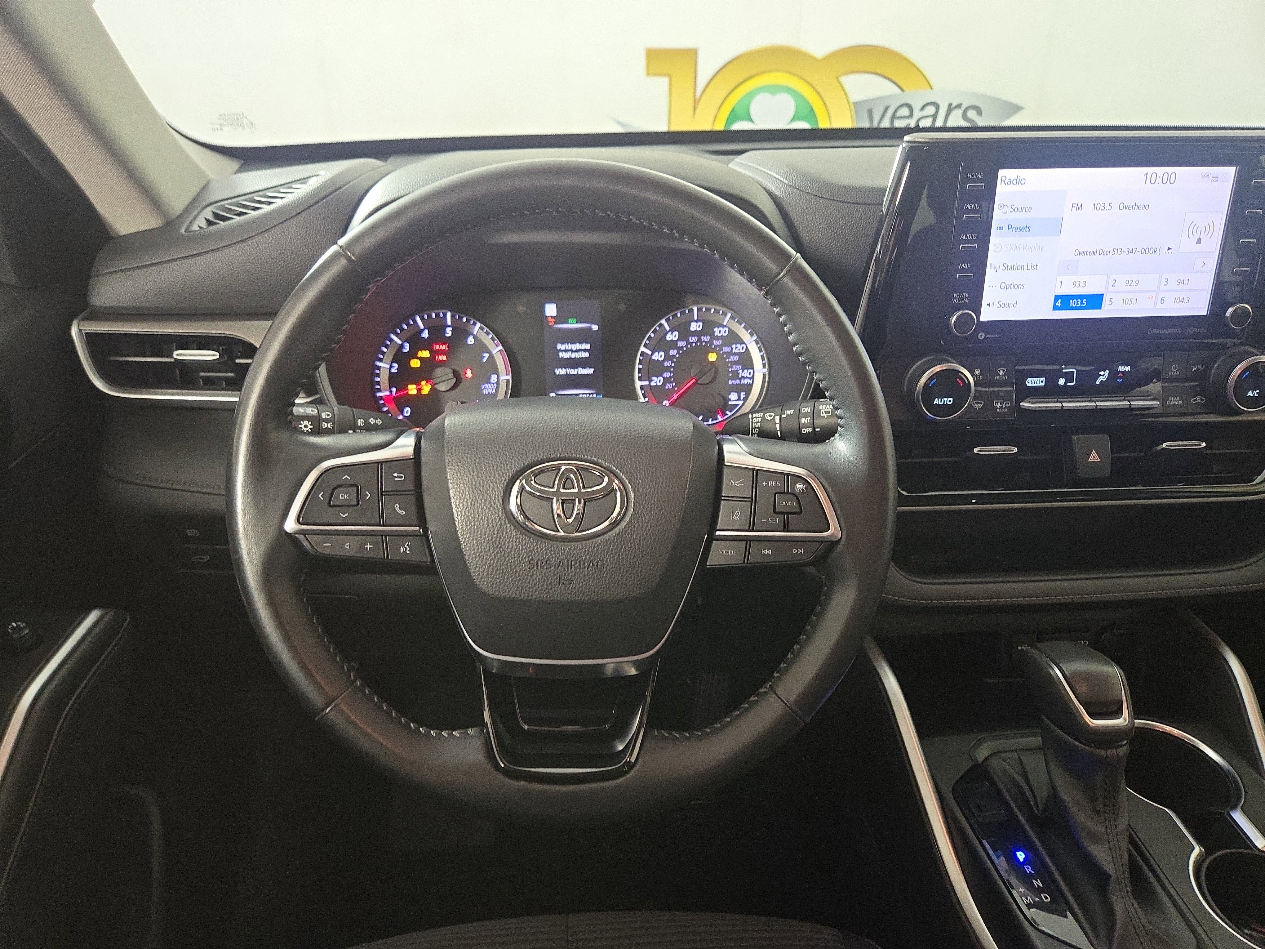 Used 2020 Toyota Highlander LE FWD image 16