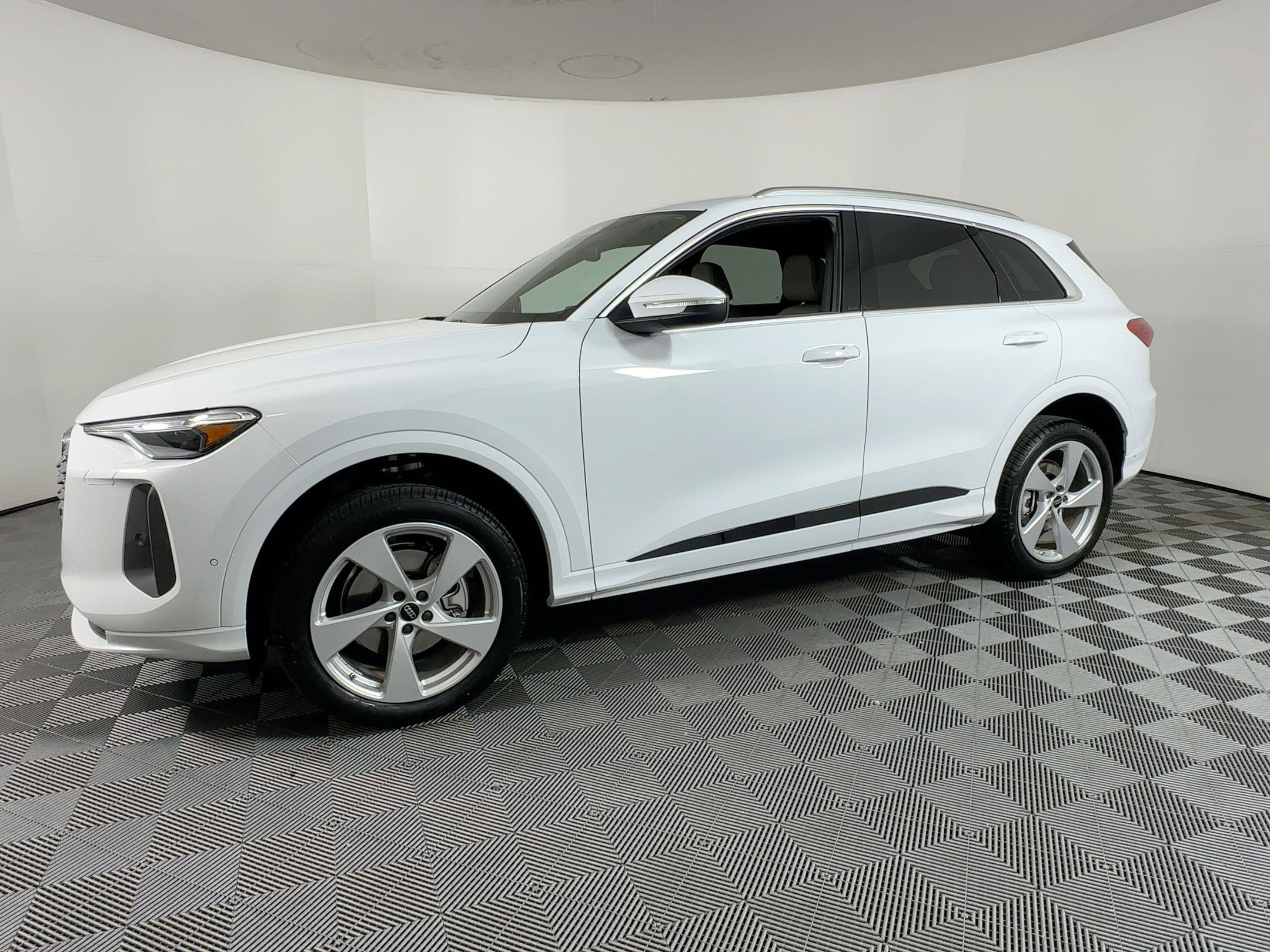 New 2025 Audi Q5 Premium Plus image 19