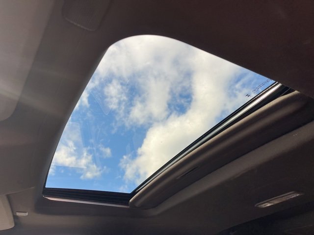 Used 2024 GMC Sierra 3500 Denali image 35