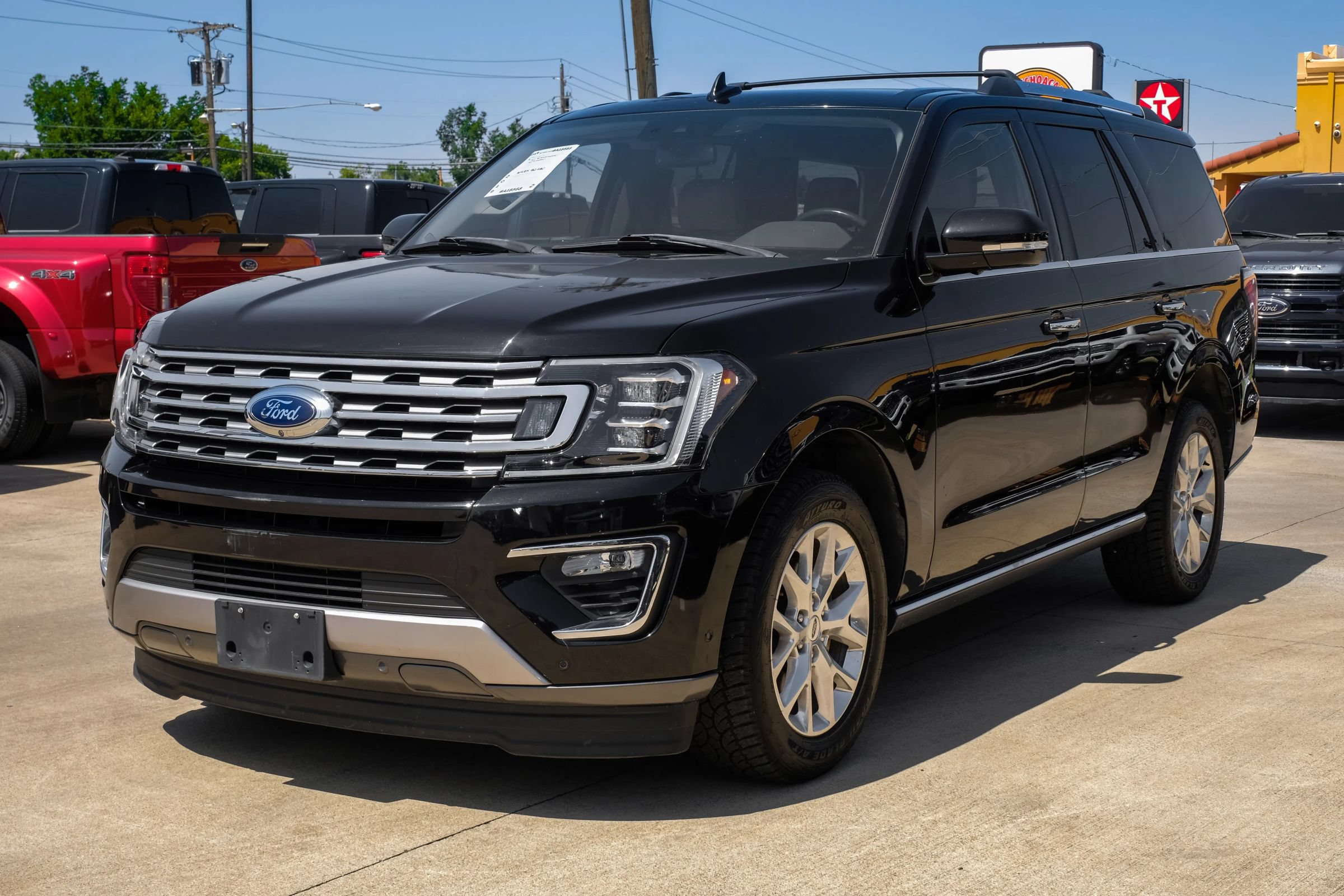 Used 2019 Ford Expedition Limited w/ Special Edition Package RWD image 5