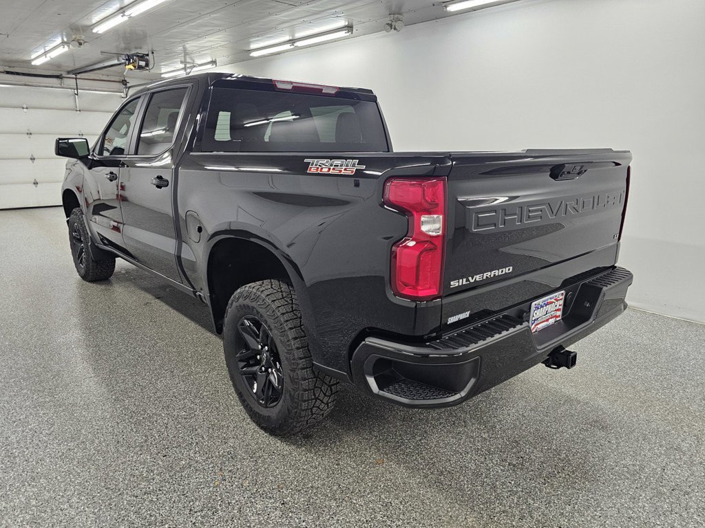Used 2025 Chevrolet Silverado 1500 LT Trail Boss w/ Protection Package AWD/4WD image 9
