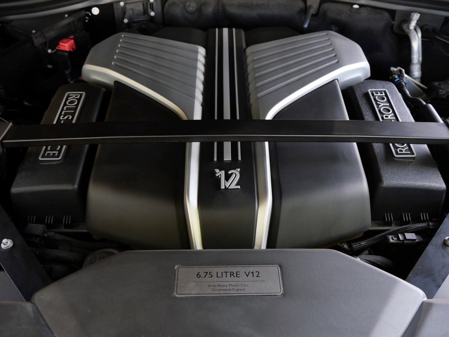 Used 2022 Rolls-Royce Phantom Extended Wheelbase w/ The Phantom Package RWD image 37