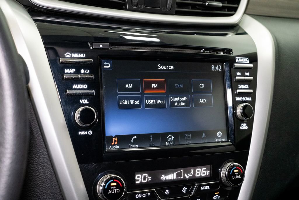 Used 2017 Nissan Murano S w/ Navigation Package image 15