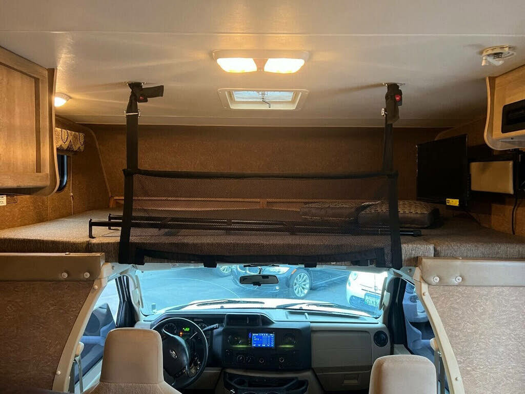 Used 2014 Ford E-350 and Econoline 350 Super Duty image 21