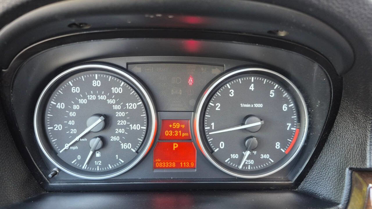 Used 2009 BMW 328i Convertible image 36