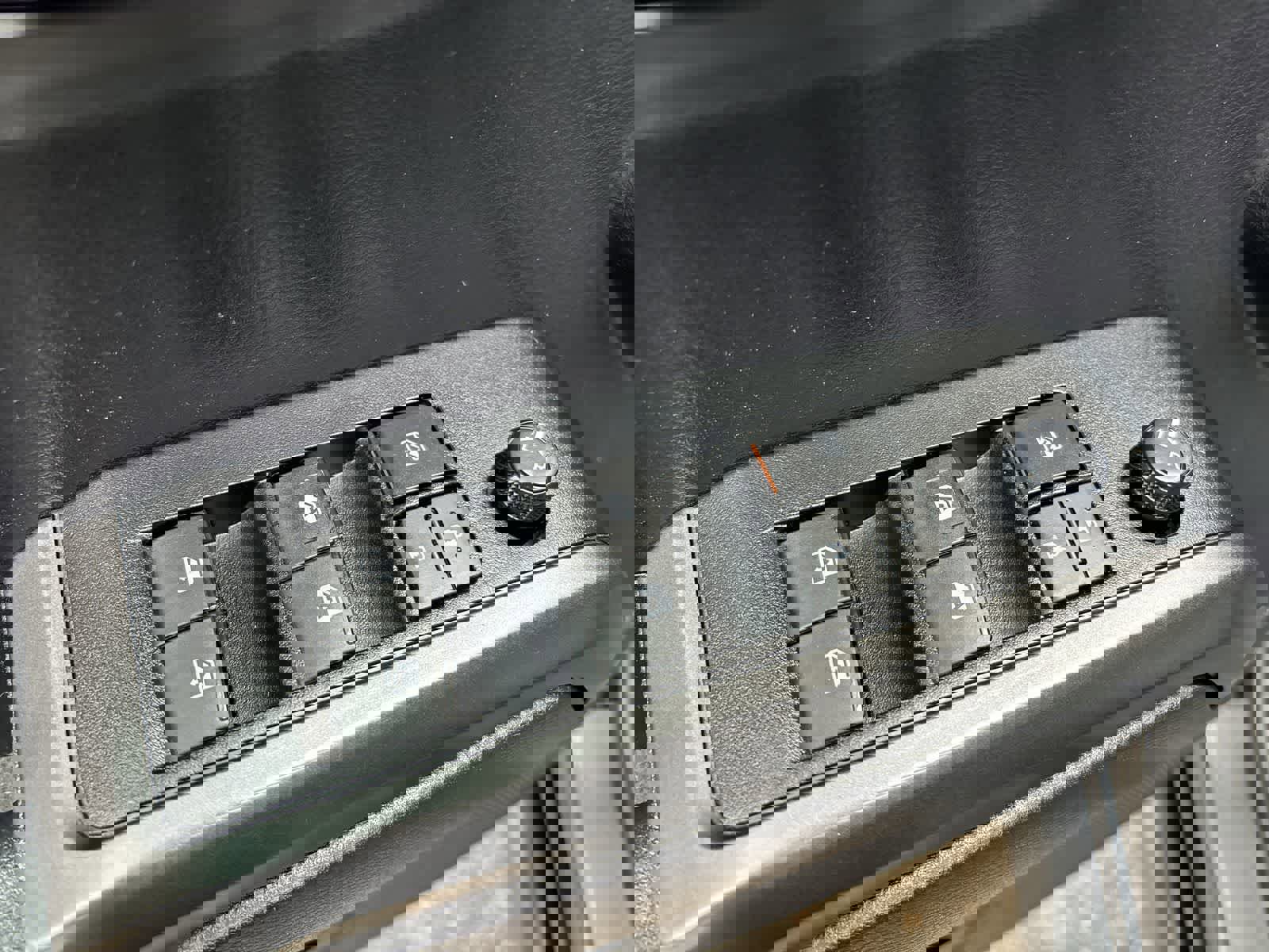 Used 2020 Toyota Tacoma TRD Off-Road w/ Technology Package image 10