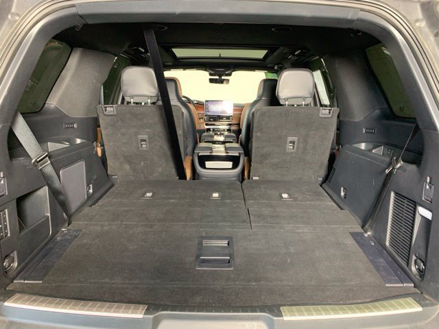 Used 2023 Lincoln Navigator Reserve w/ Equipment Group 201A AWD/4WD image 28