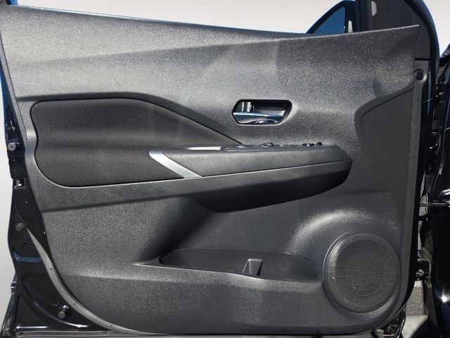 Used 2023 Nissan Kicks SV FWD image 16