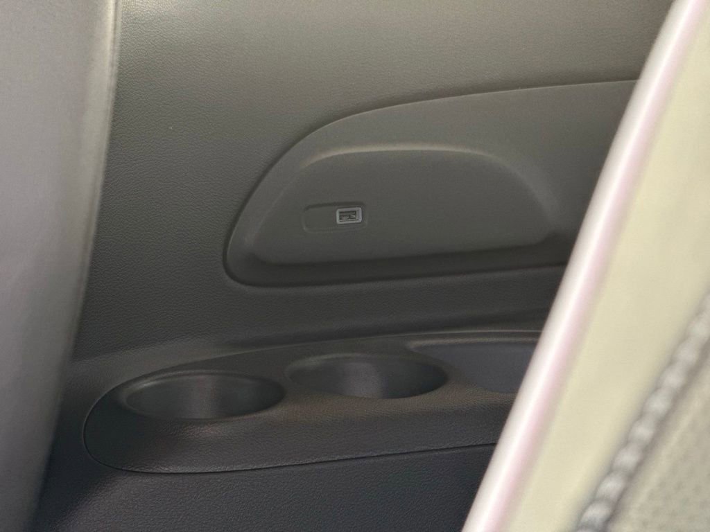 New 2027 Chrysler Pacifica Limited FWD image 45