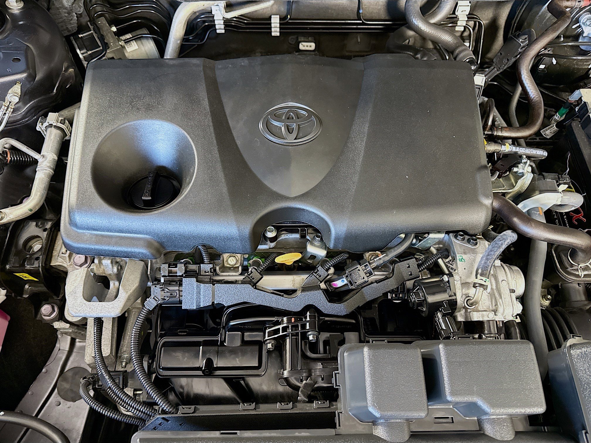 Used 2024 Toyota RAV4 LE image 38