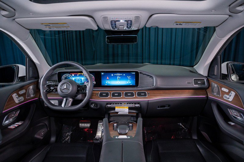 New 2026 Mercedes-Benz GLS 450 4MATIC image 14