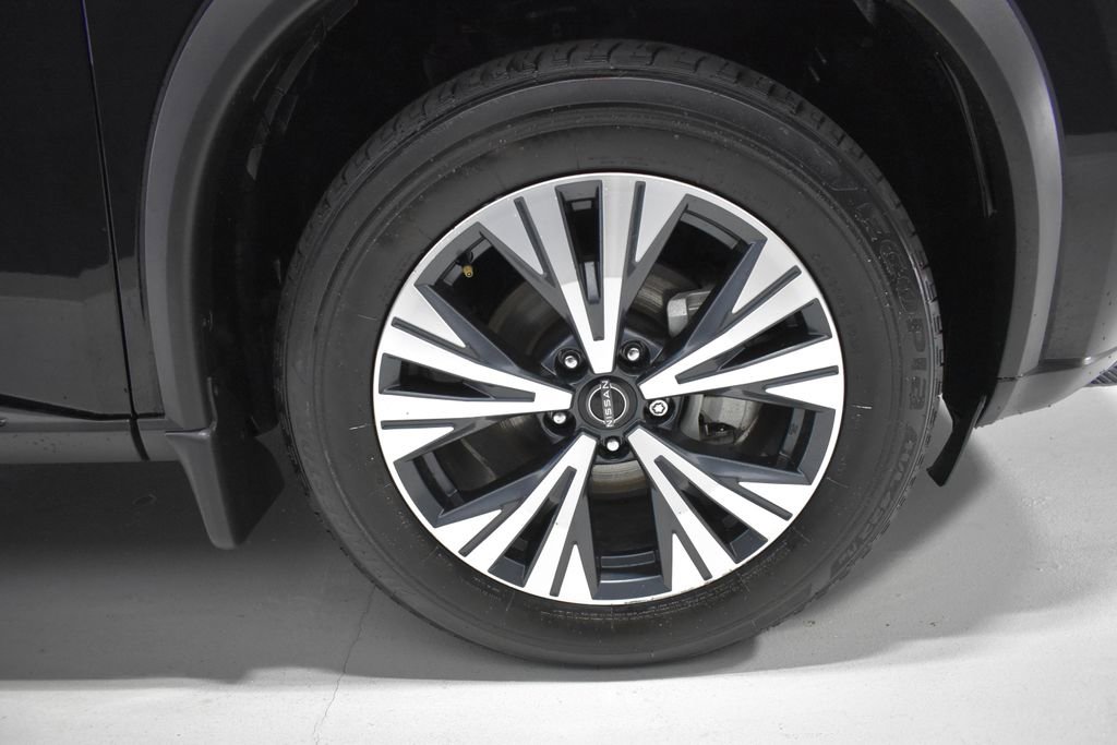 Certified 2023 Nissan Rogue SV image 10