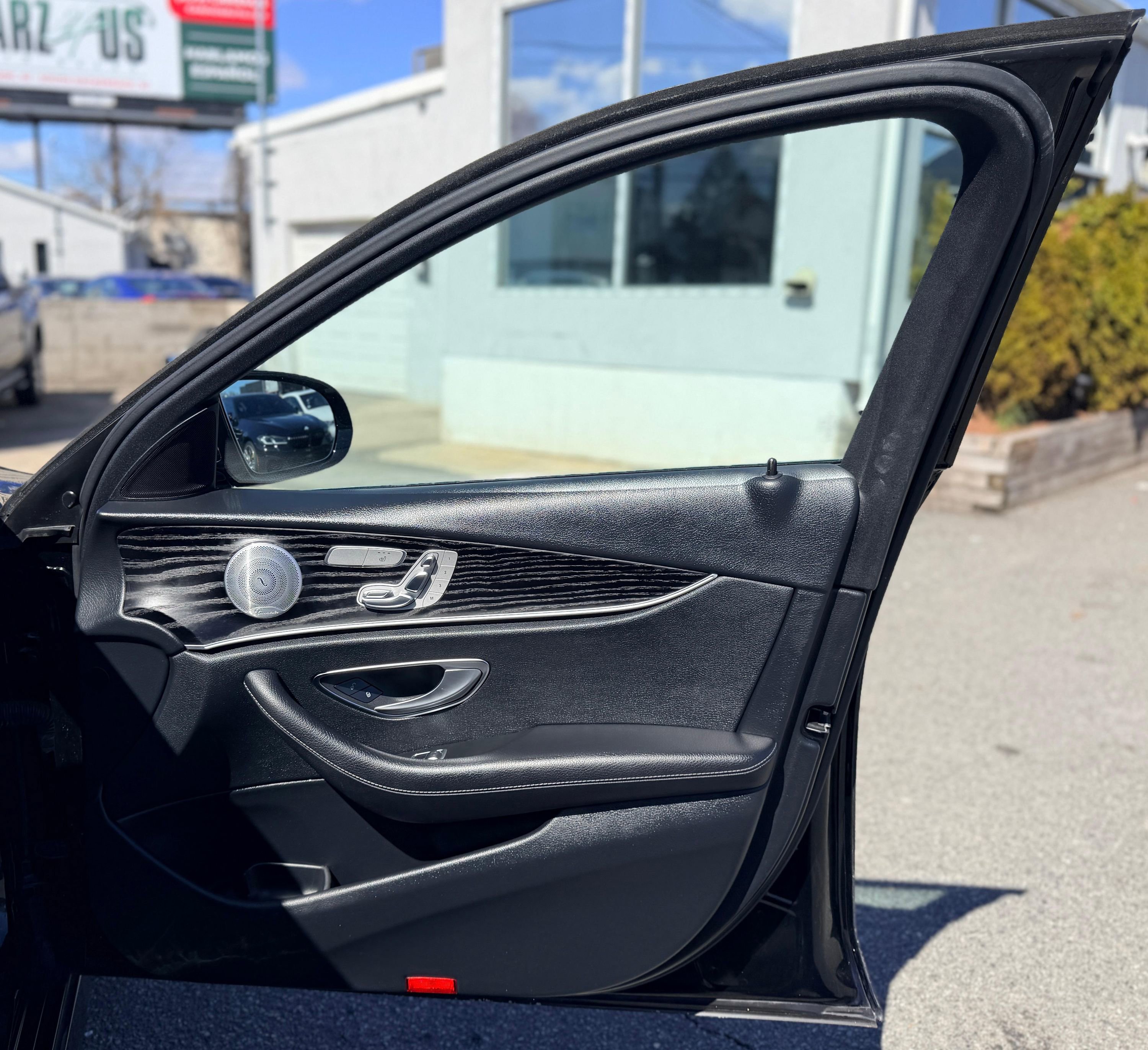 Used 2019 Mercedes-Benz E 300 4MATIC w/ Premium 1 Package image 29