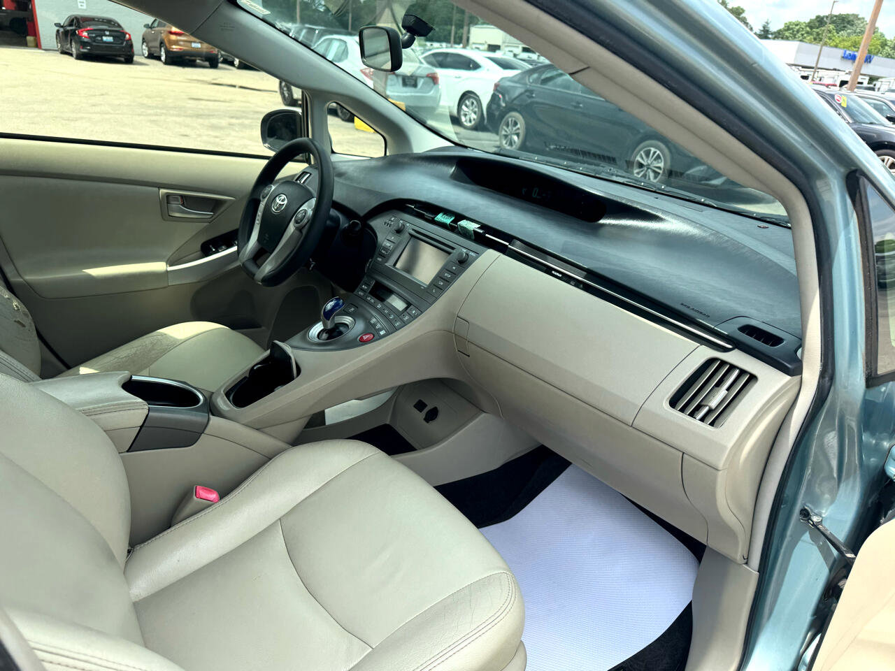 Used 2012 Toyota Prius Two image 10