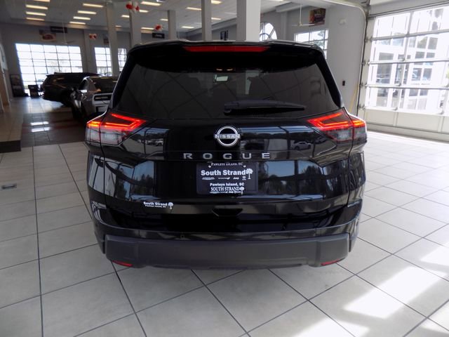 Used 2025 Nissan Rogue SV image 6