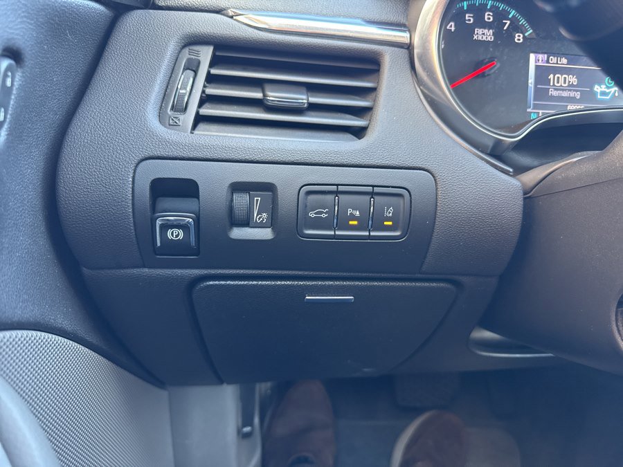 Used 2015 Chevrolet Impala LTZ FWD image 29
