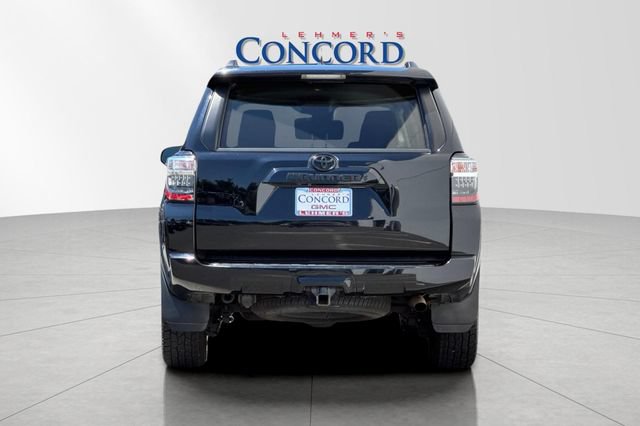 Used 2021 Toyota 4Runner Venture AWD/4WD image 5