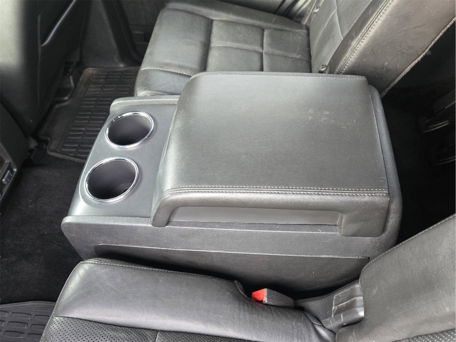 Used 2012 Lincoln Navigator 4WD image 34