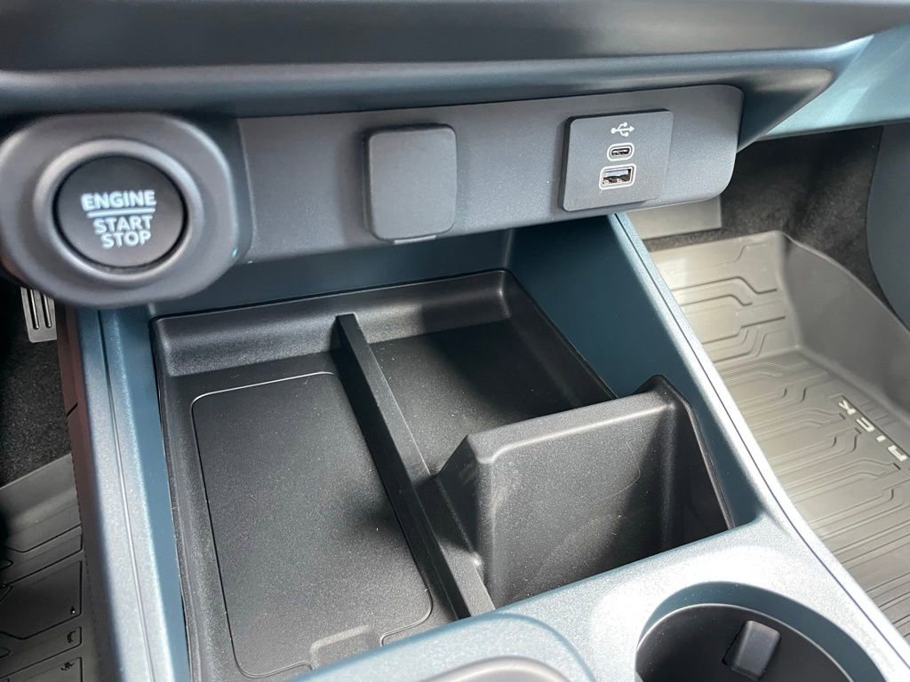 New 2025 Ford Maverick Lobo AWD/4WD image 12