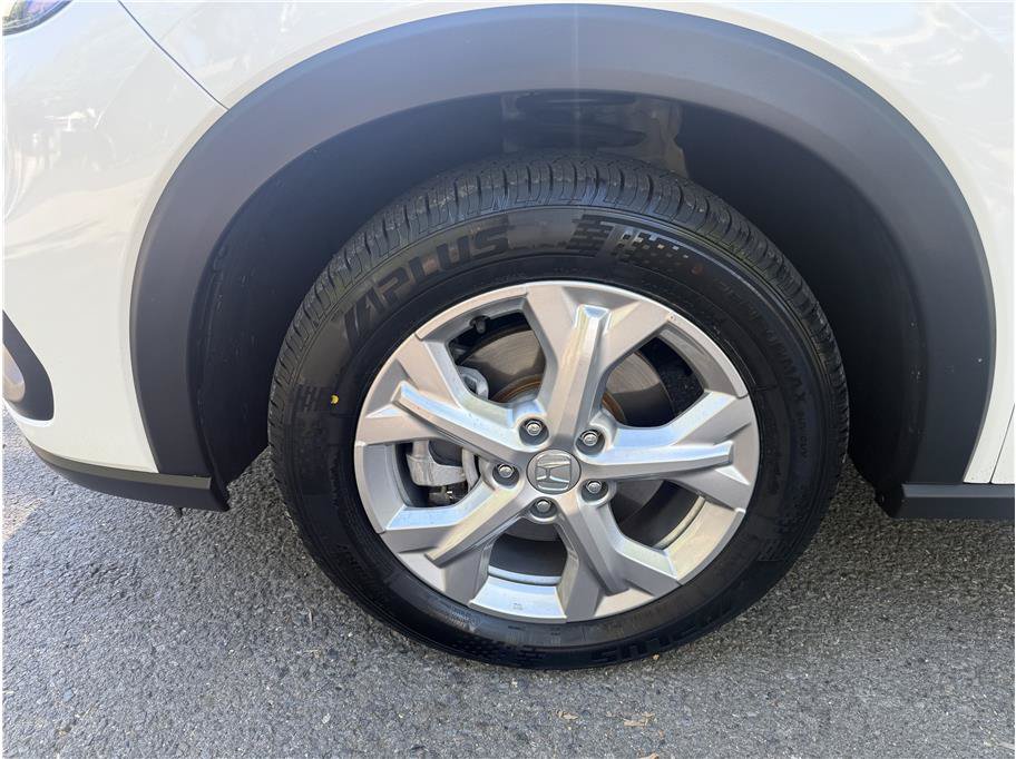 Used 2024 Honda HR-V LX image 9