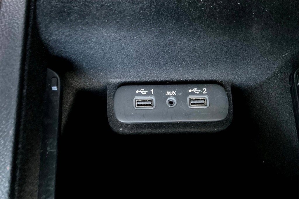 Used 2021 Dodge Charger SXT w/ Blacktop Package image 32