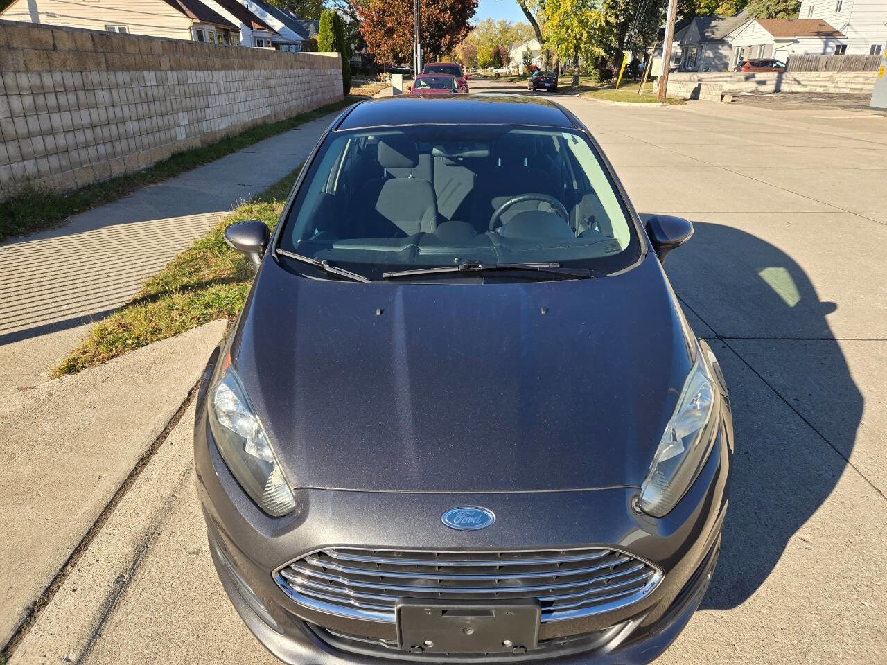 Used 2015 Ford Fiesta SE w/ Comfort Package image 3